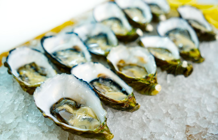 Smoky Bay Oysters  Opened - 1/2 dozen